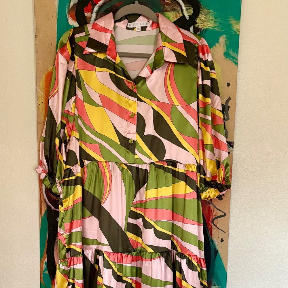 KARLIE Abstract Satin Tier Dress L